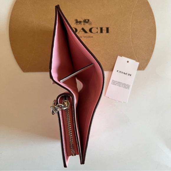 Coach Snap Wallet With Sundae Graphic🌸 - Picture 7 of 7